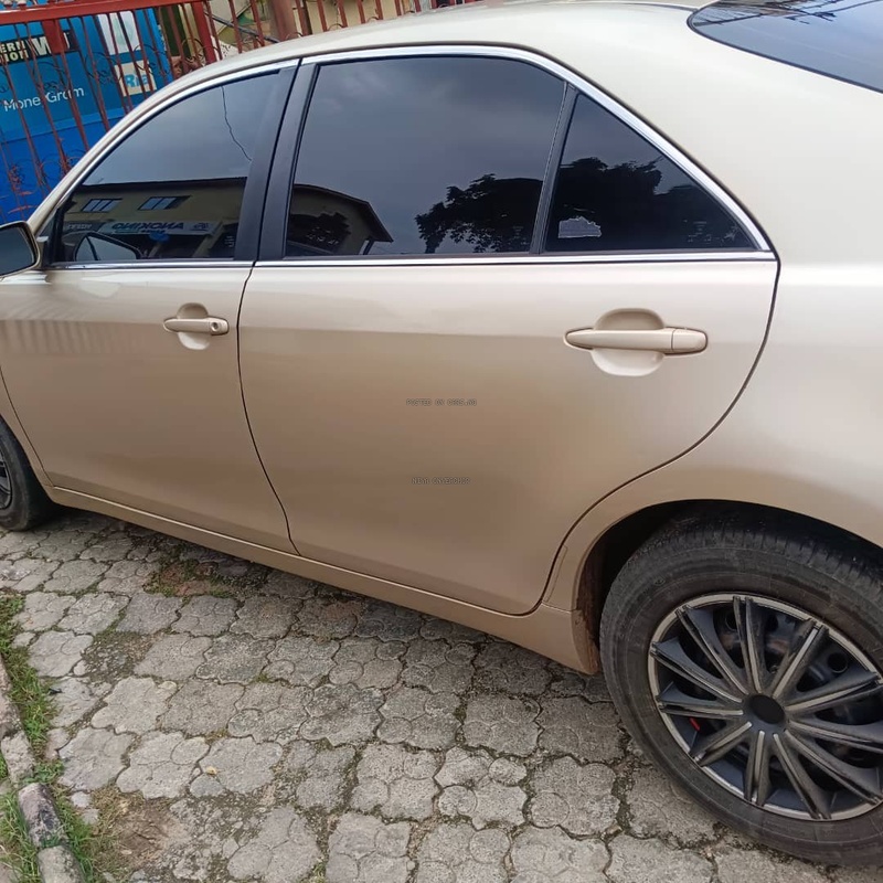 Foreign Used Toyota Camry tokunbo 2010 in Abuja image
