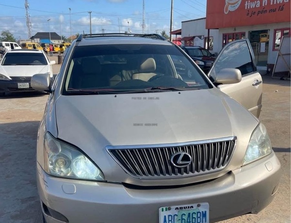 Nigerian Used Lexus  RX330 2006 - Lagos