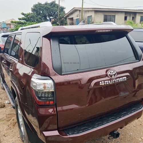 Foreign Used Toyota 4Runner Sr5 2016 in Lagos 
