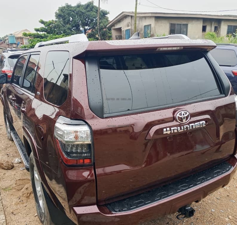 Foreign Used Toyota 4Runner Sr5 2016 in Lagos  image