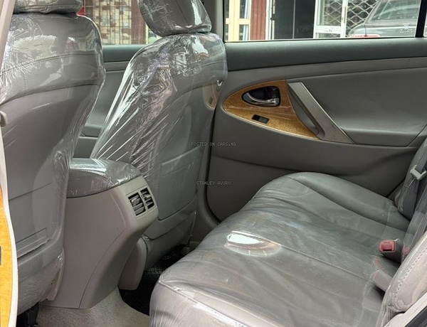 Foreign Used Toyota Camry XLE 2007 in lagos