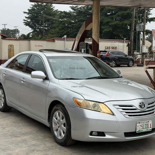 Foreign Used Toyota Camry XLE 2007 in lagos
