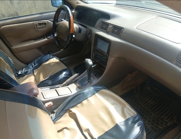 Nigerian Used Toyota Camry 2001 In Lagos