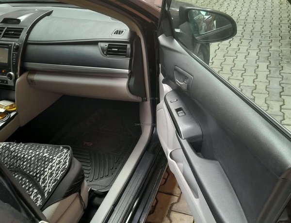 Clean Nigerian Used Toyota Camry 2012 LE