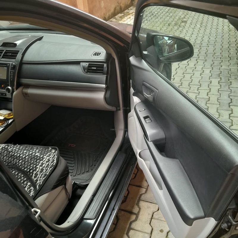 Clean Nigerian Used Toyota Camry 2012 LE image