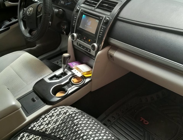 Clean Nigerian Used Toyota Camry 2012 LE