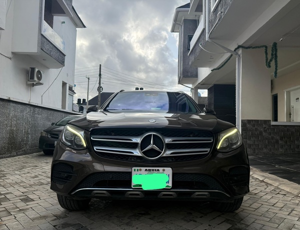 Nigerian Used Mercedes benz GLC300 2016 In Lagos