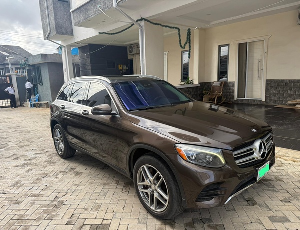 Nigerian Used Mercedes benz GLC300 2016 In Lagos