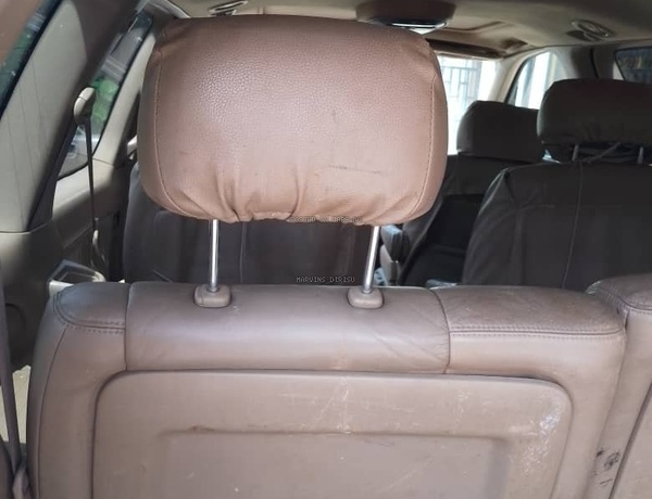 Nigerian Used Toyota Sienna XLE 2002 In Benin 