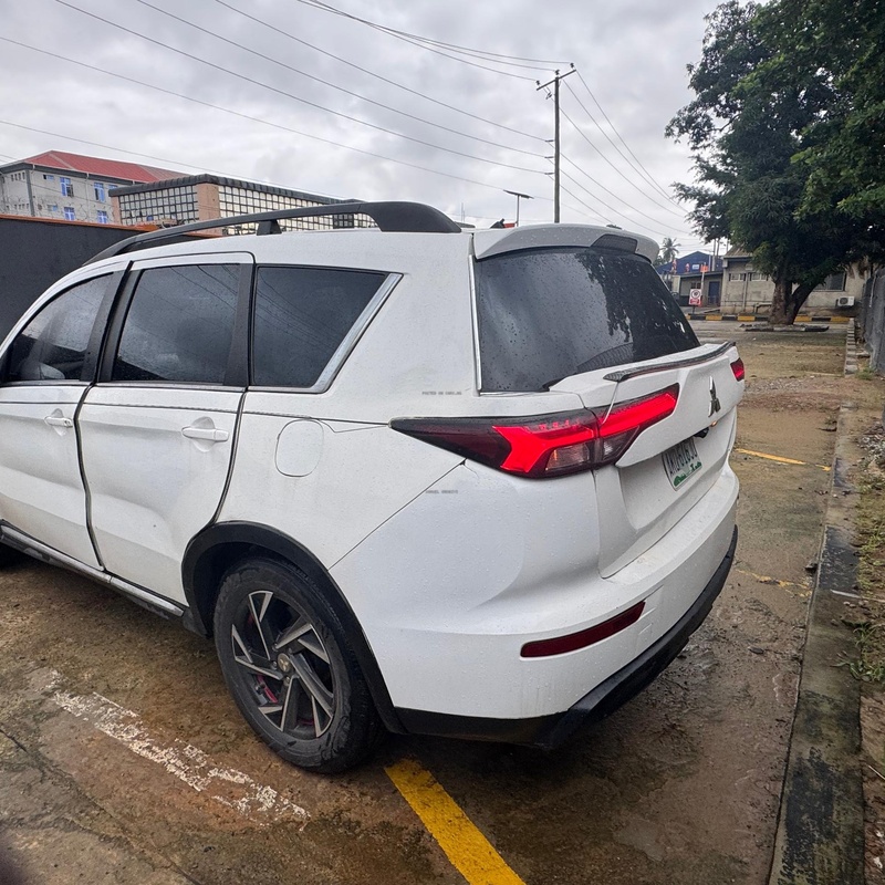 Nigerian Used Mitsubishi Outlander 2014 in Lagos image