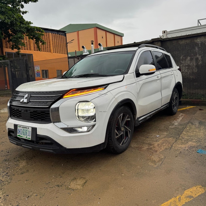 Nigerian Used Mitsubishi Outlander 2014 in Lagos image