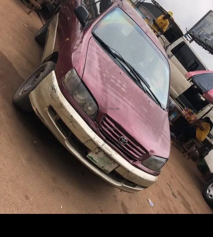 Nigerian Used Toyota picnic 2002 In Lagos image