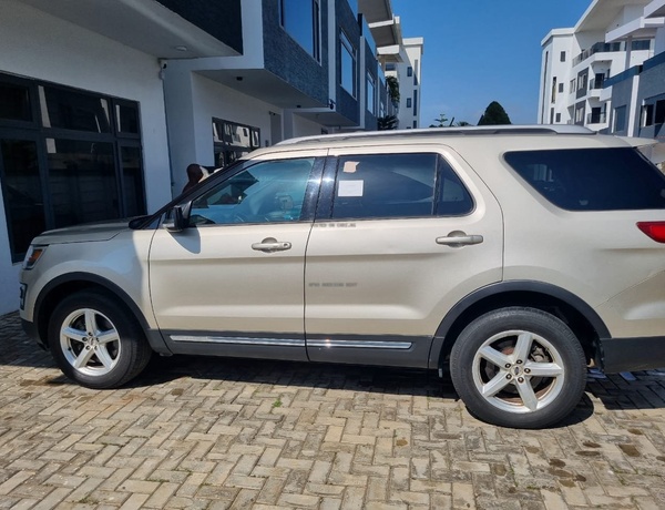 Foreign Used Ford Explorer 2017 In Abuja