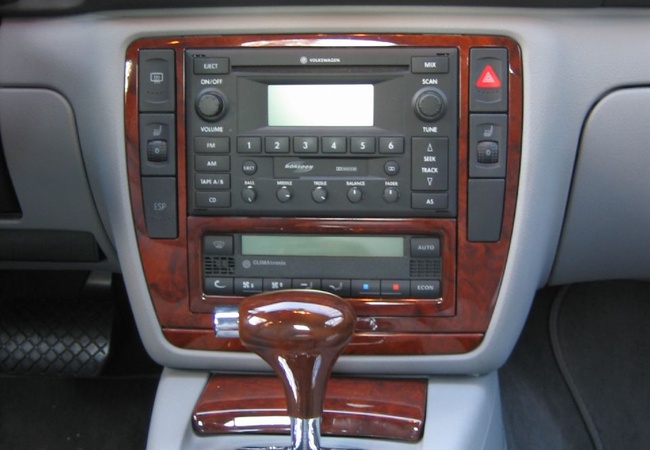 Center Console image 5