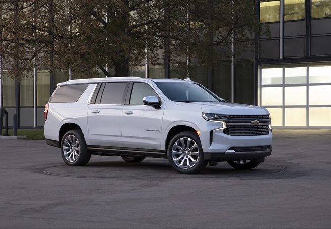 Chevrolet Suburban image 3