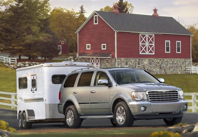 Chrysler Aspen image 3
