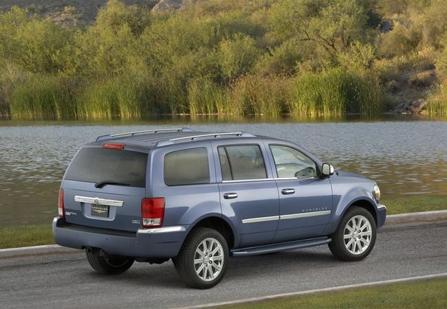 Chrysler Aspen image 4