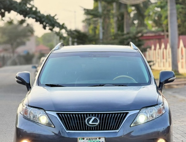 Clean 2010 Lexus RX350 top grade for Sale In Abuja