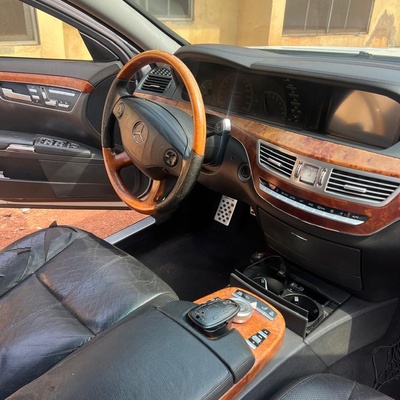 Clean Locally Used Mercedes Benz S-Class 2008