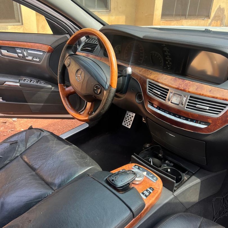 Clean Locally Used Mercedes Benz S-Class 2008 image