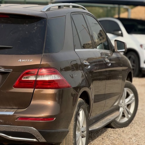 CLEAN USED  2014 MERCEDES BENZ ML350 FOR SALE IN ABUJA