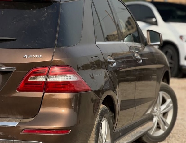 CLEAN USED  2014 MERCEDES BENZ ML350 FOR SALE IN ABUJA