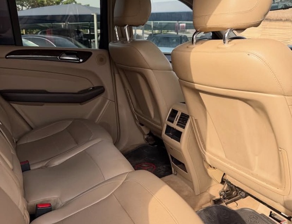 CLEAN USED  2014 MERCEDES BENZ ML350 FOR SALE IN ABUJA