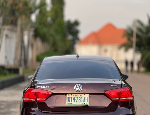 CLEAN USED VOLSWAGEN PASSAT 2012 MODEL  FOR SALE IN KADUNA
