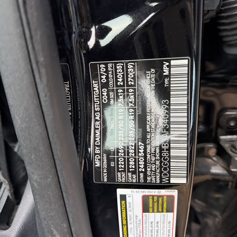 FOREIGN USED  2010 MERCEDES BENZ GLK350 FOR SALE IN ABUJA image