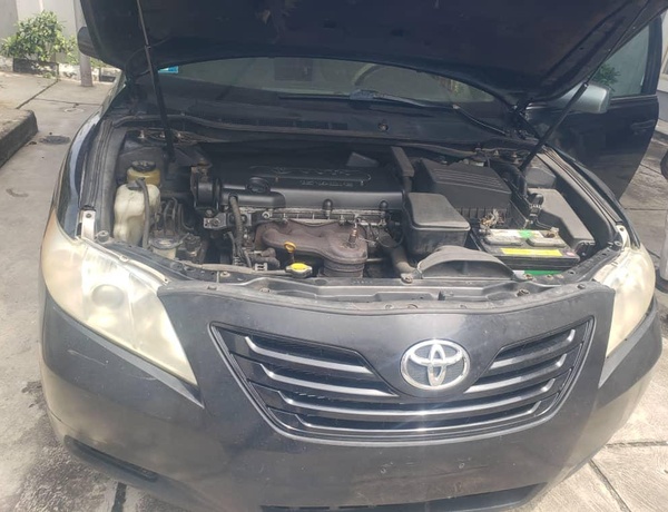 LOCAL USED 2008 TOYOTA CAMRY IN LAGOS