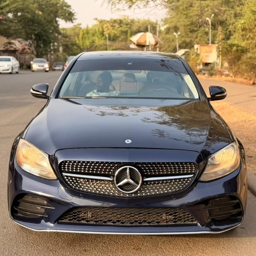 DISTRESS  DEAL  2015 MERCEDES BENZ C300