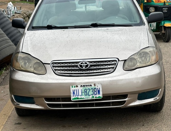 DISTRESS DISTRESS   2004 TOYOTA COROLLA FOR SALE IN ABUJA