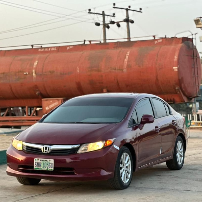DISTRESS DISTRESS !!  2013 HONDA CIVIC  FOR SALE IN ABUJA image