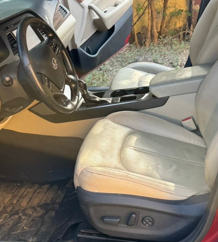 DISTRESS DISTRESS   2015 HYUNDAI SONATA  FOR SALE IN ABUJA image