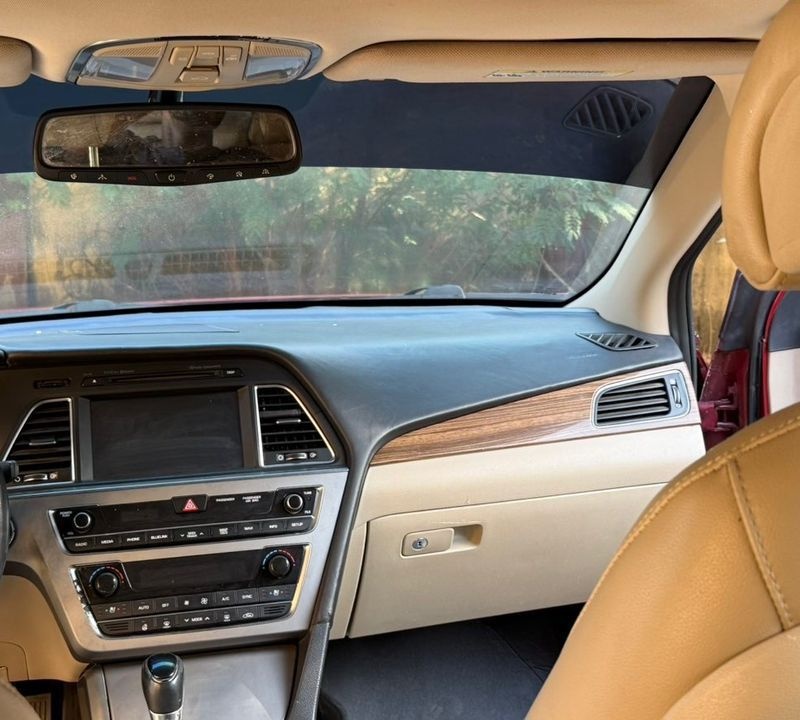 DISTRESS DISTRESS   2015 HYUNDAI SONATA  FOR SALE IN ABUJA image