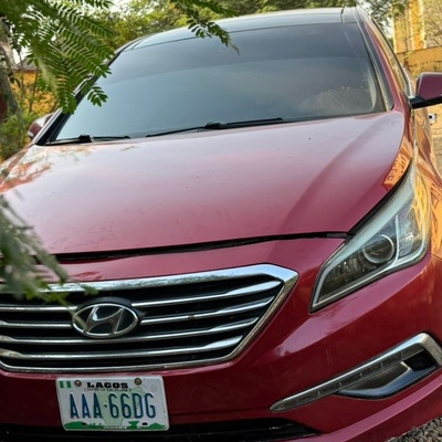 DISTRESS DISTRESS   2015 HYUNDAI SONATA  FOR SALE IN ABUJA