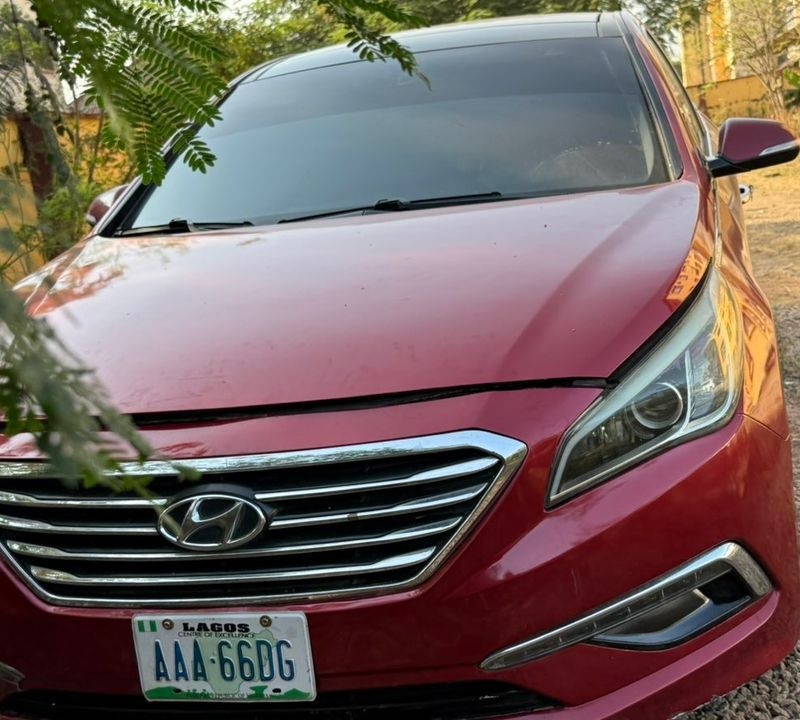 DISTRESS DISTRESS   2015 HYUNDAI SONATA  FOR SALE IN ABUJA image