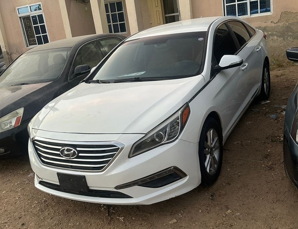 DISTRESS DISTRESS   2016 HYUNDAI SONATA FOR SALE IN KANO