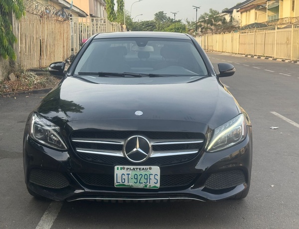 DISTRESS DISTRESS  2016 MERCEDES C300 FOR SALE IN ABUJA
