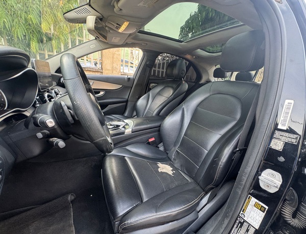 DISTRESS DISTRESS  2016 MERCEDES C300 FOR SALE IN ABUJA