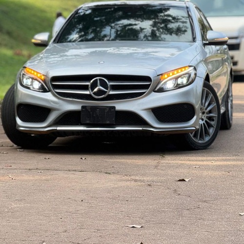 DISTRESS DISTRESS   2017 MERCEDES C300 (KEYLESS)