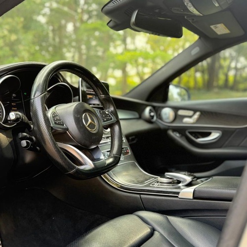 DISTRESS DISTRESS   2017 MERCEDES C300 (KEYLESS)