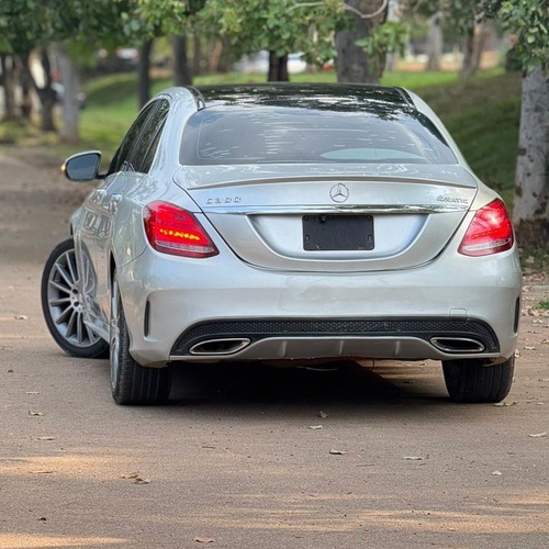 DISTRESS DISTRESS   2017 MERCEDES C300 (KEYLESS) FOR SALE IN ABUJA