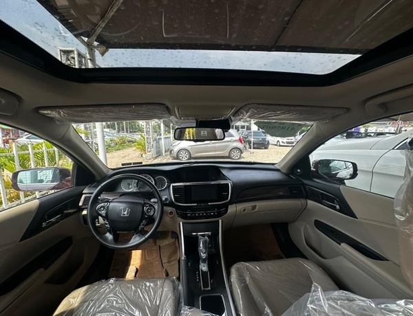 FOREIGN USED  2017 HONDA ACCORD TOURING