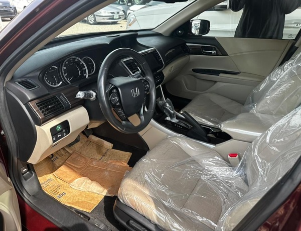 FOREIGN USED  2017 HONDA ACCORD TOURING