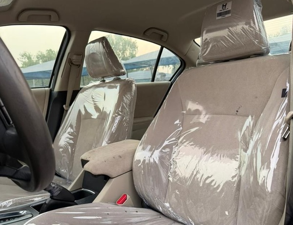  FOREIGN USED   2013 HONDA ACCORD FOR SALE IN ABUJA