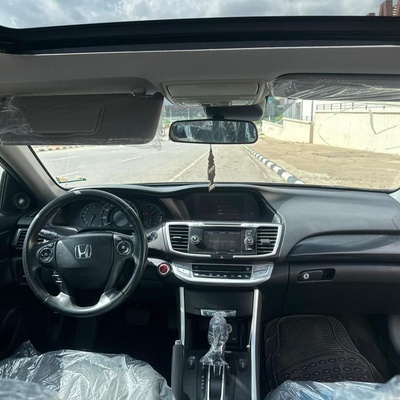 DISTRESS FOREIGN USED   2014 HONDA ACCORD COUPE FOR SALE IN ABUJA