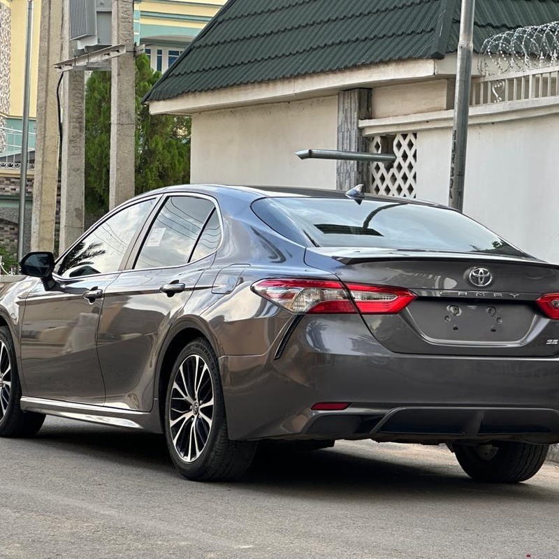 DISTRESS SALE   FOREIGN USED 2019 TOYOTA CAMRY SE FOR SALE IN KANO image