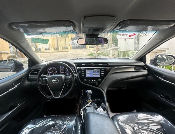 DISTRESS SALE   FOREIGN USED 2019 TOYOTA CAMRY SE FOR SALE IN KANO