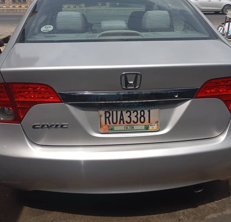 Distress Sale Foreign Used Honda Civic 2009 for Sale In Portharcourt image